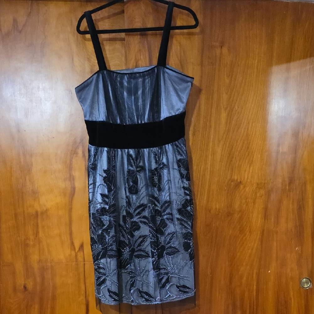 Dressbarn Black and Gray Floral Mini Dress